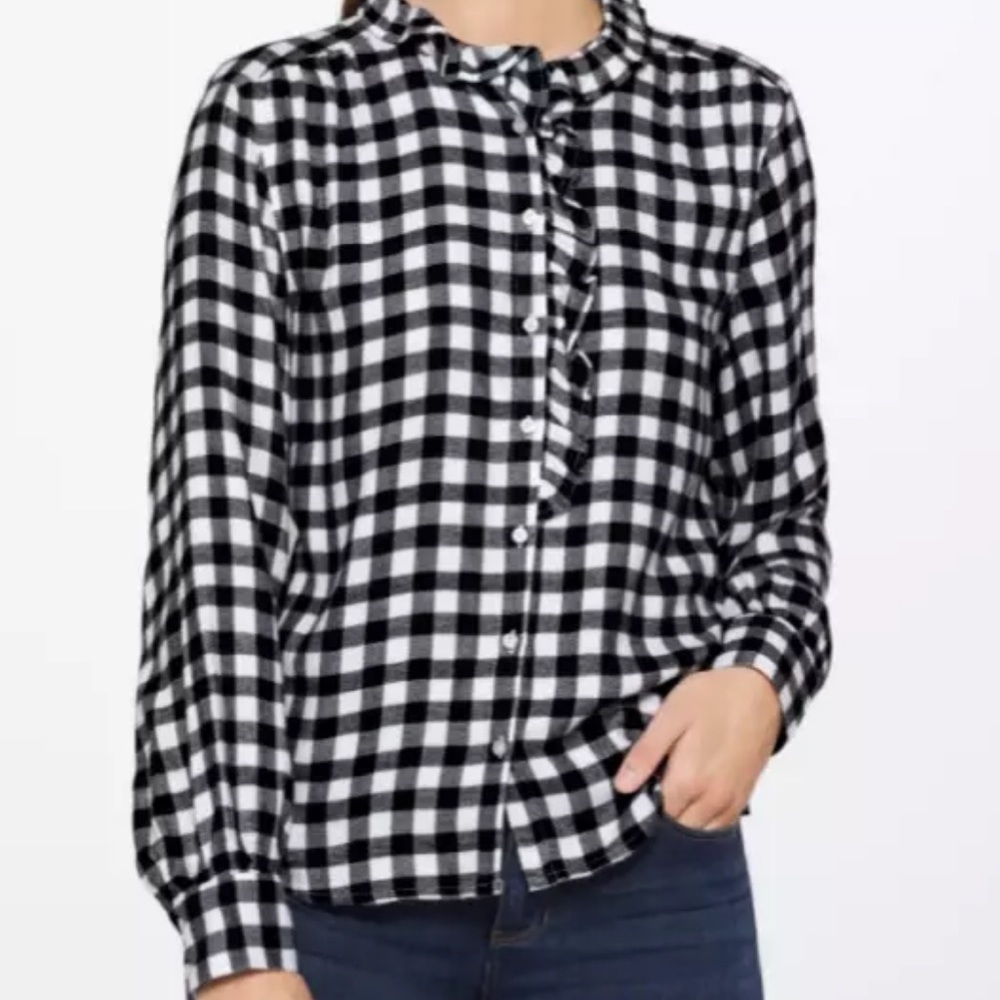 CHLOE RUFFLE DETAIL BLACK and WHITE BUTTON UP TOP - Market & Spruce - Size Large